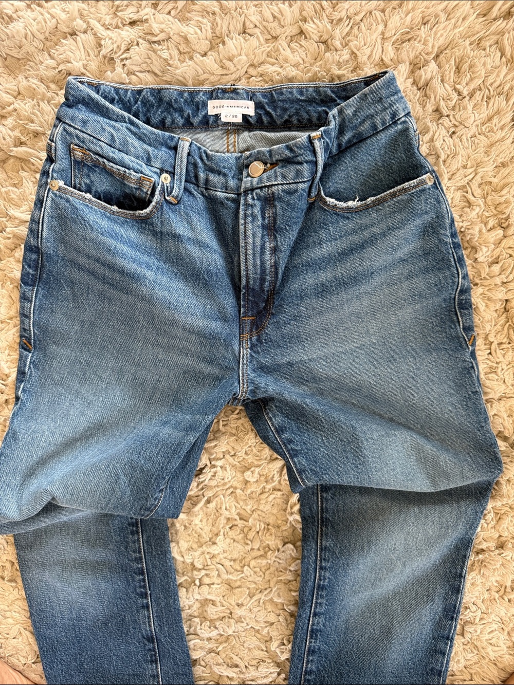 Good American Classic High-Waist Blue Jeans
